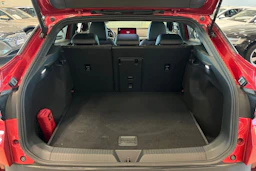 punainen Volkswagen ID.5 2023 kuva 29.