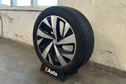 harmaa Volkswagen ID.5 2023 kuva 10.