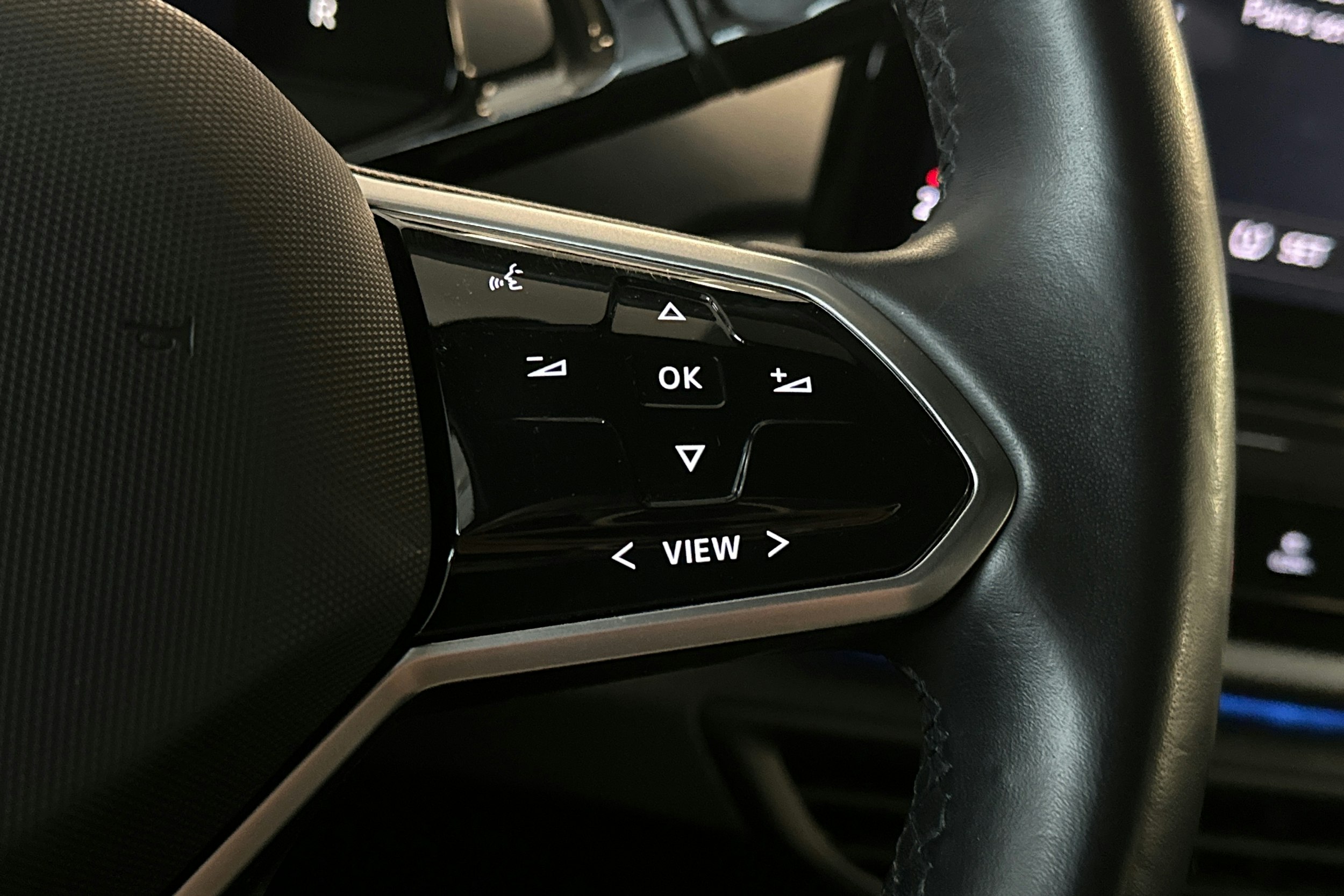 harmaa Volkswagen ID.5 2023 kuva 14.