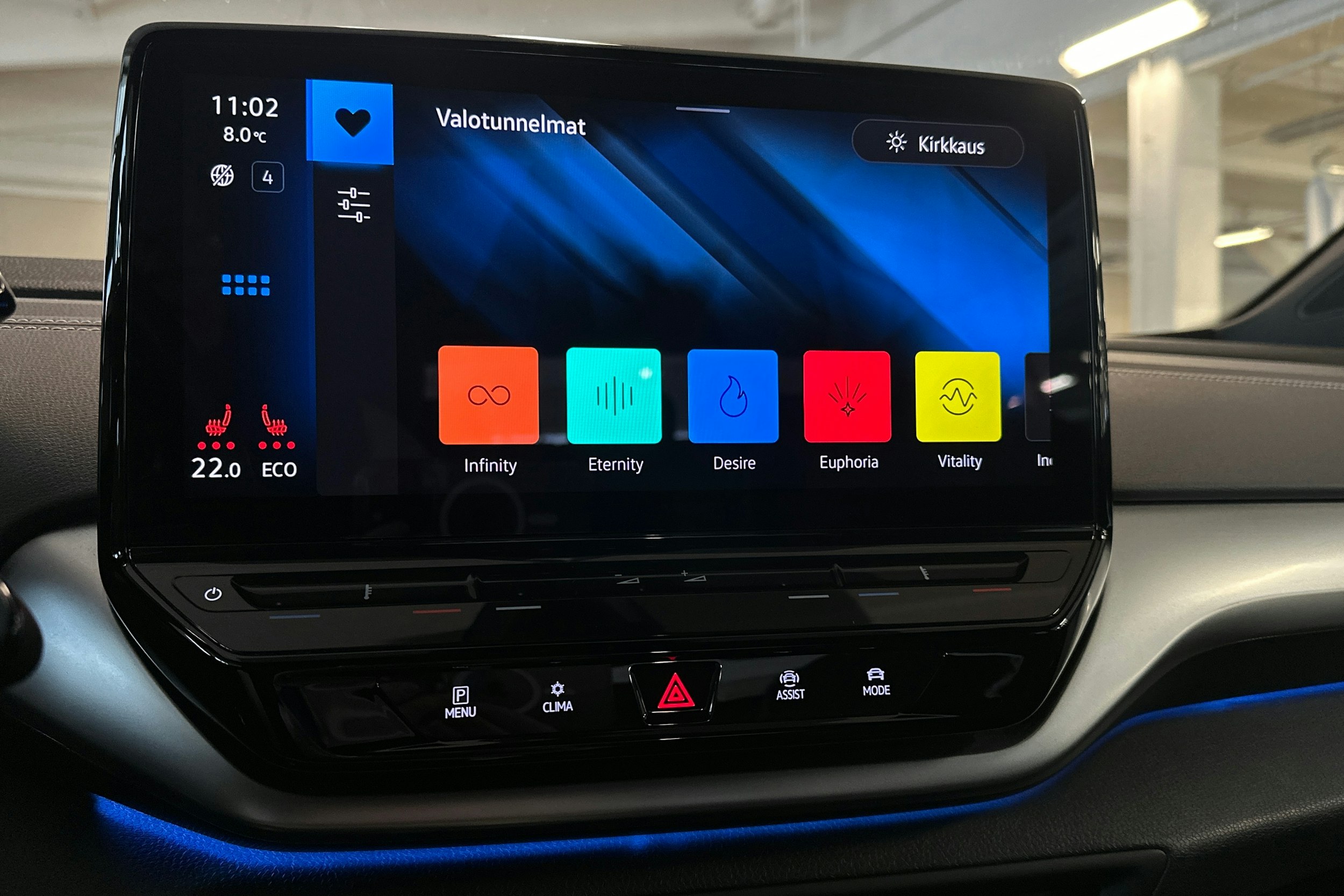 harmaa Volkswagen ID.5 2023 kuva 18.