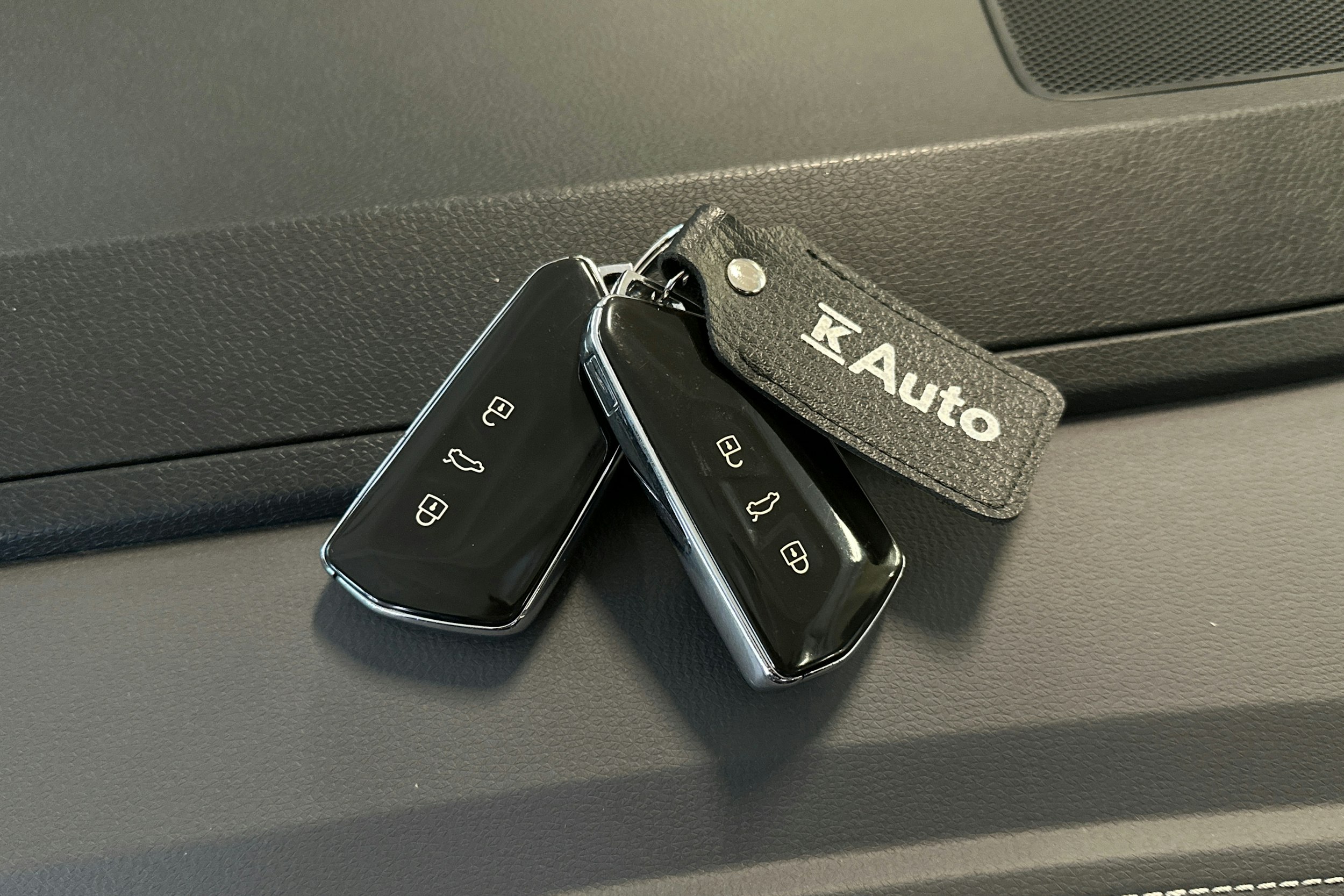 harmaa Volkswagen ID.5 2023 kuva 23.