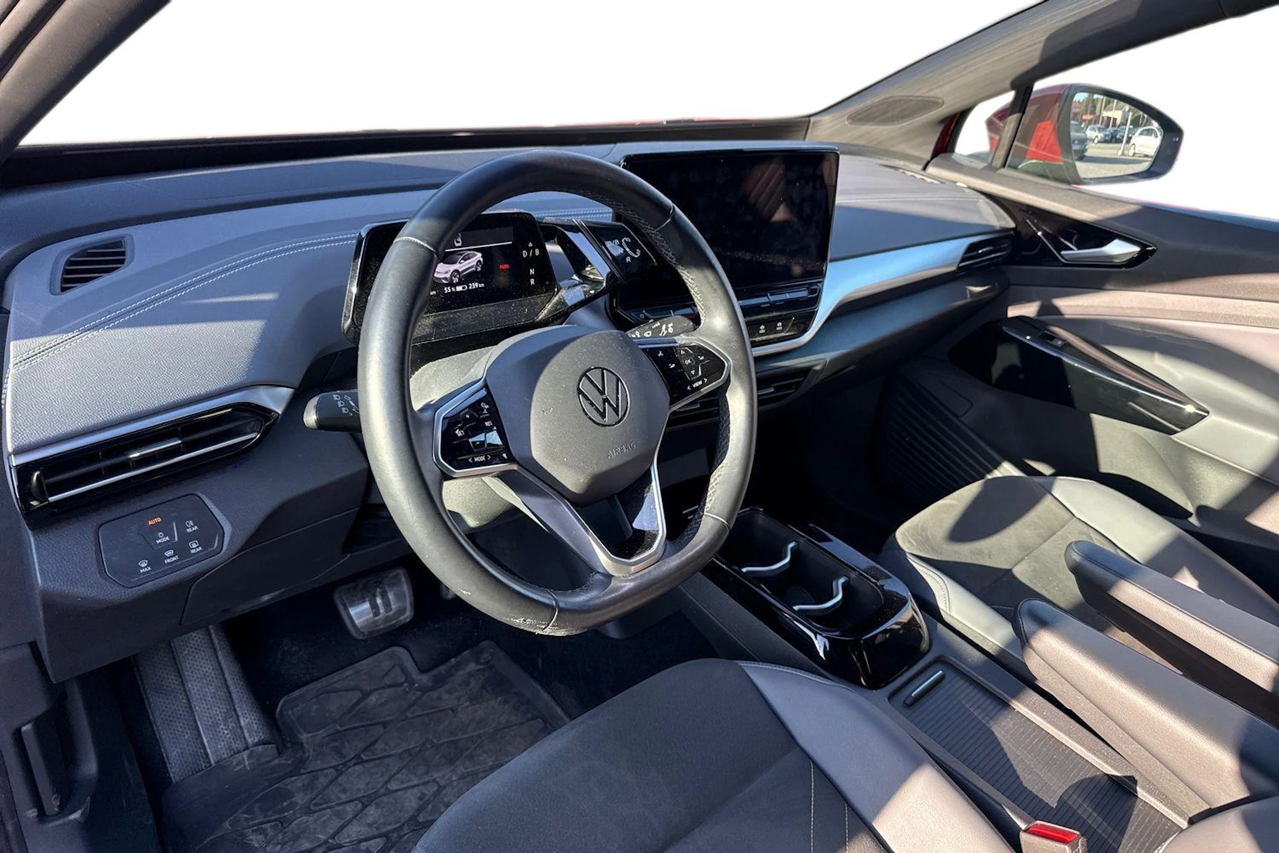 punainen Volkswagen ID.5 2023 kuva 3.