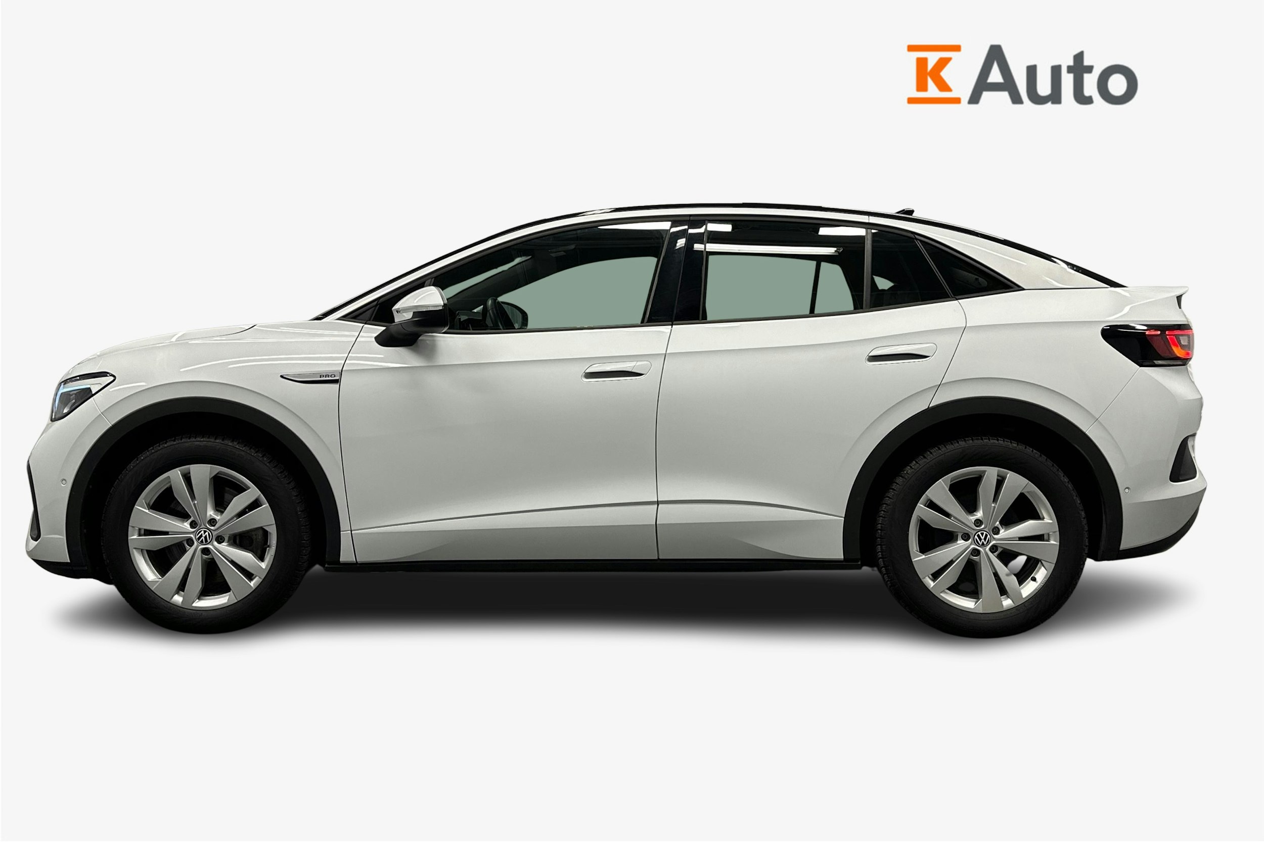 valkoinen Volkswagen ID.5 2023 kuva 6.