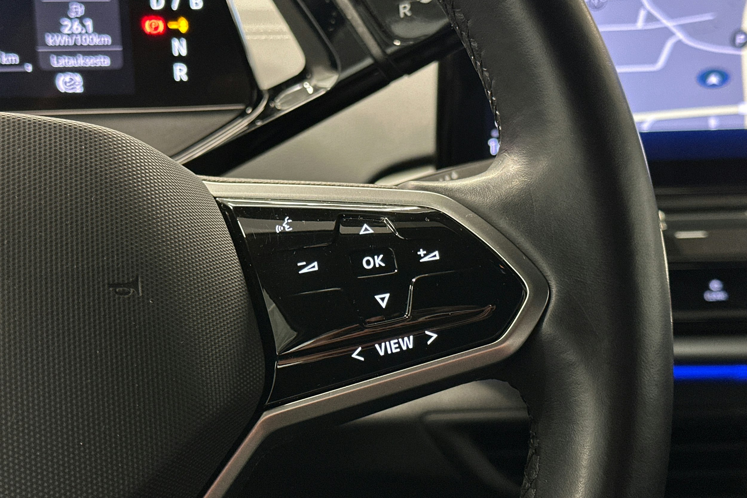 valkoinen Volkswagen ID.5 2023 kuva 18.