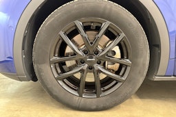 sininen Volkswagen ID.5 2023 kuva 30.