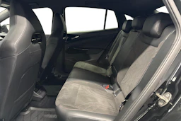 Musta Volkswagen ID.5 2023 kuva 11.