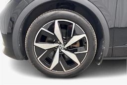 Musta Volkswagen ID.5 2023 kuva 12.