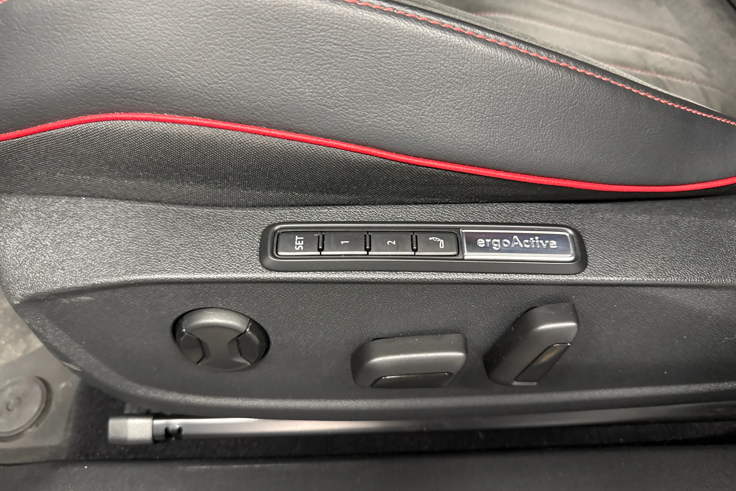 Musta Volkswagen ID.5 2023 kuva 27.