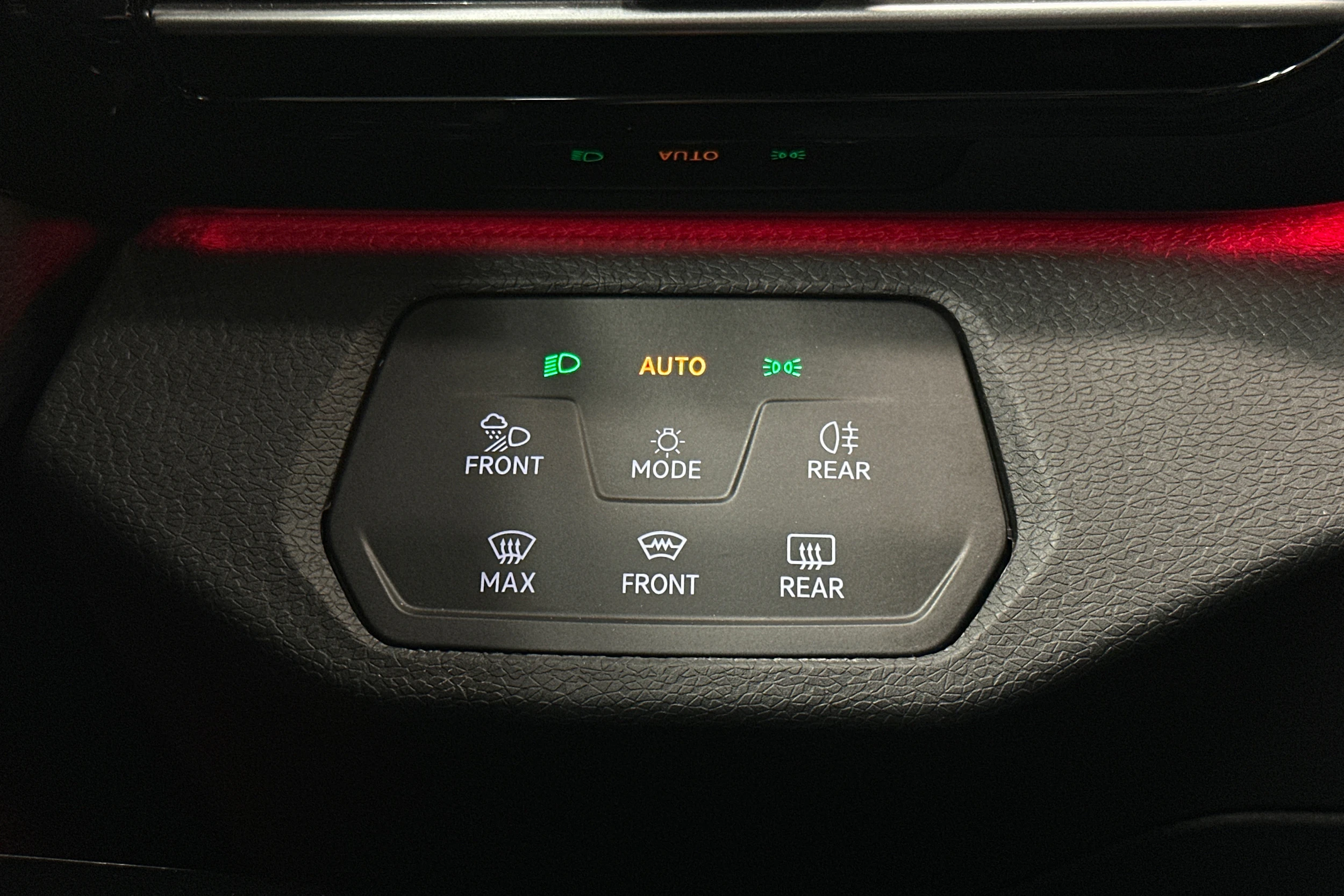 valkoinen Volkswagen ID.5 2023 kuva 21.