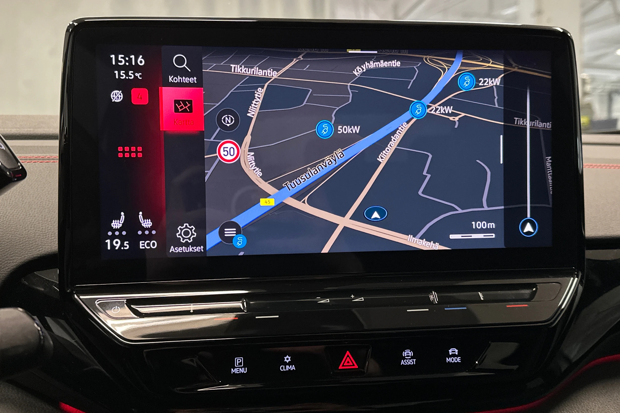 valkoinen Volkswagen ID.5 2023 kuva 22.