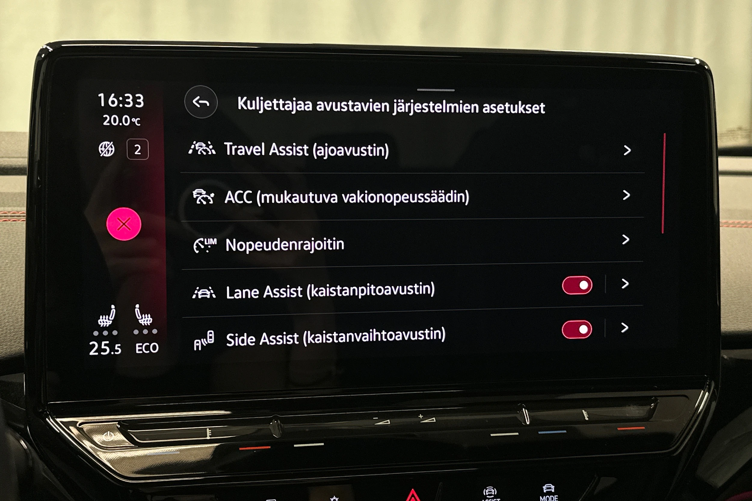 musta Volkswagen ID.5 2023 kuva 27.