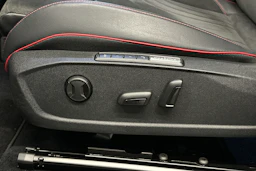 musta Volkswagen ID.5 2023 kuva 35.