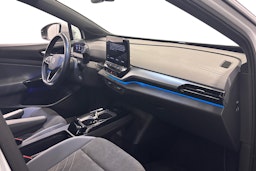 valkoinen Volkswagen ID.5 2023 kuva 10.