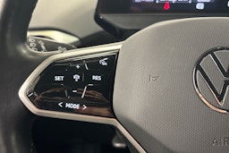 valkoinen Volkswagen ID.5 2023 kuva 17.