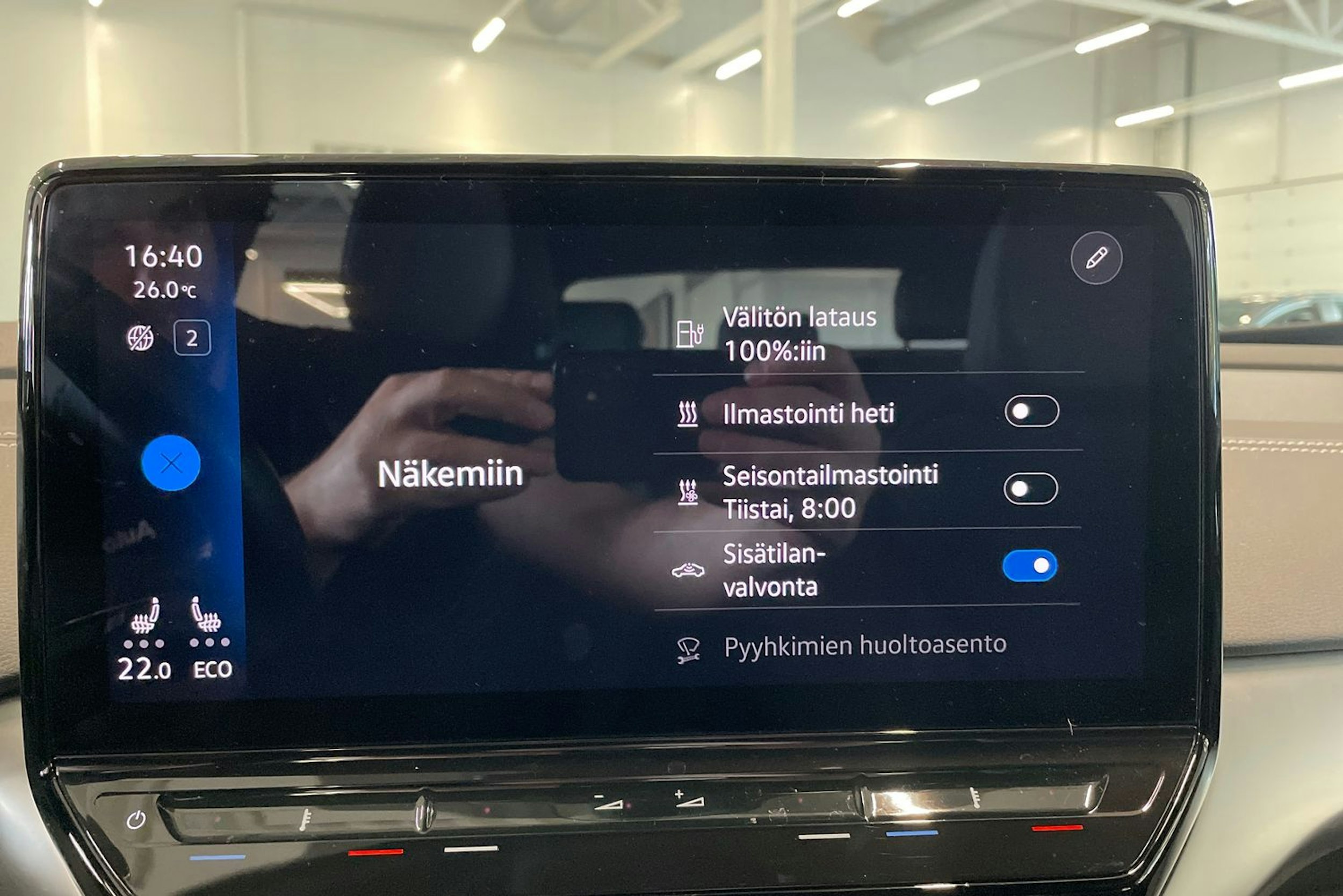 valkoinen Volkswagen ID.5 2023 kuva 21.