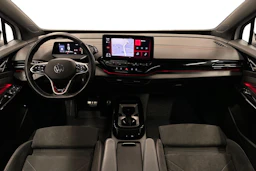 valkoinen Volkswagen ID.5 2023 kuva 7.