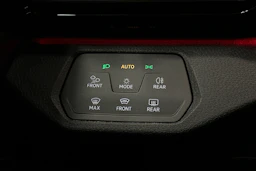 valkoinen Volkswagen ID.5 2023 kuva 22.