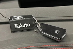 valkoinen Volkswagen ID.5 2023 kuva 32.
