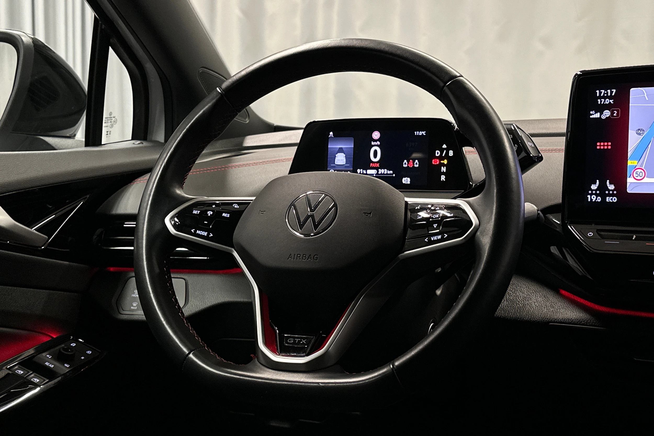 valkoinen Volkswagen ID.5 2023 kuva 15.