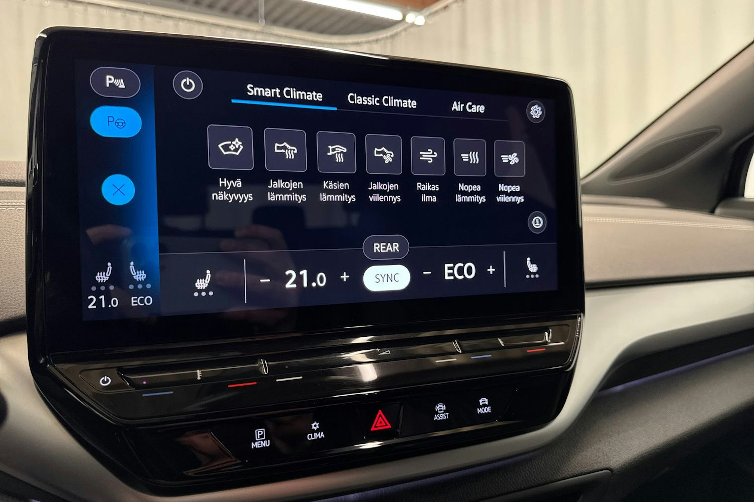 musta Volkswagen ID.5 2023 kuva 30.