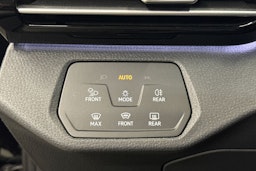 musta Volkswagen ID.5 2023 kuva 36.