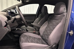 sininen Volkswagen ID.5 2023 kuva 16.
