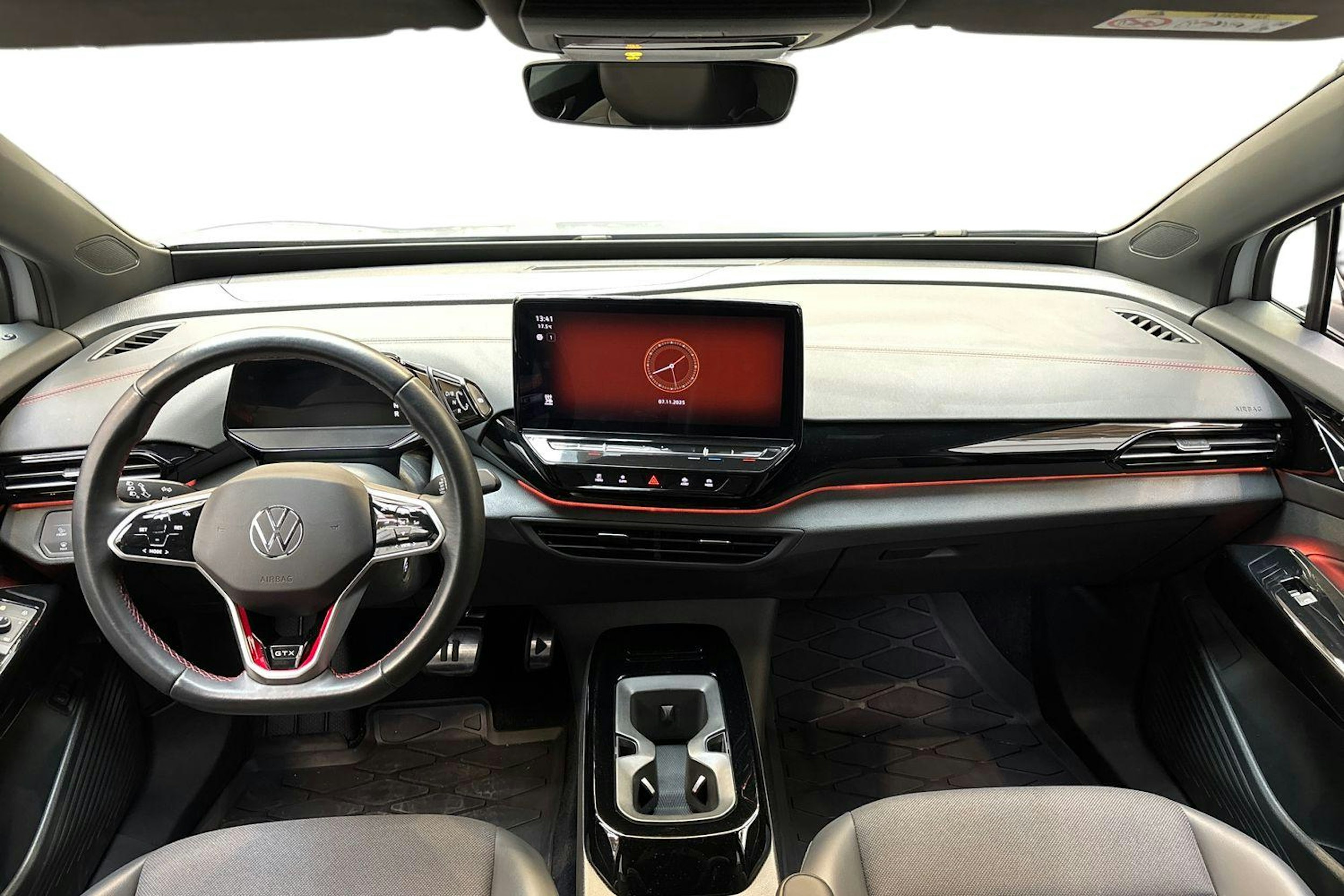 harmaa Volkswagen ID.5 2023 kuva 9.