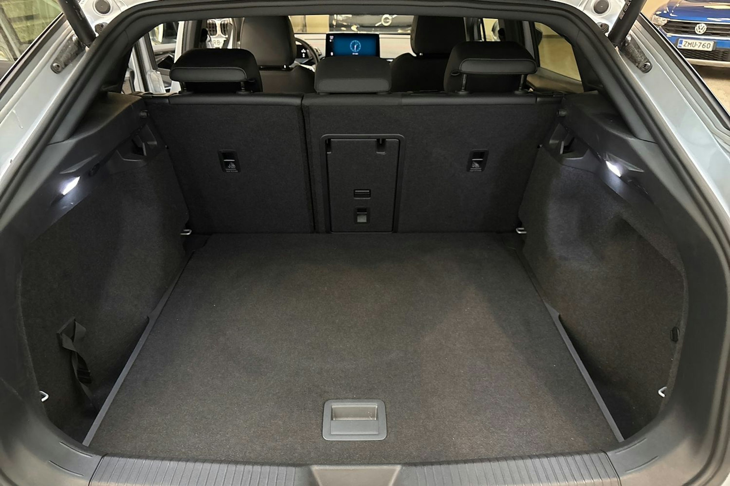 harmaa Volkswagen ID.5 2023 kuva 15.