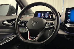 punainen Volkswagen ID.5 2023 kuva 16.