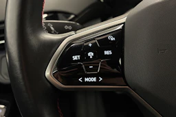 punainen Volkswagen ID.5 2023 kuva 17.