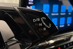 punainen Volkswagen ID.5 2023 kuva 26.