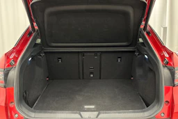 punainen Volkswagen ID.5 2023 kuva 27.