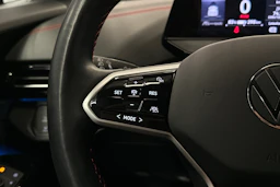 musta Volkswagen ID.5 2023 kuva 21.