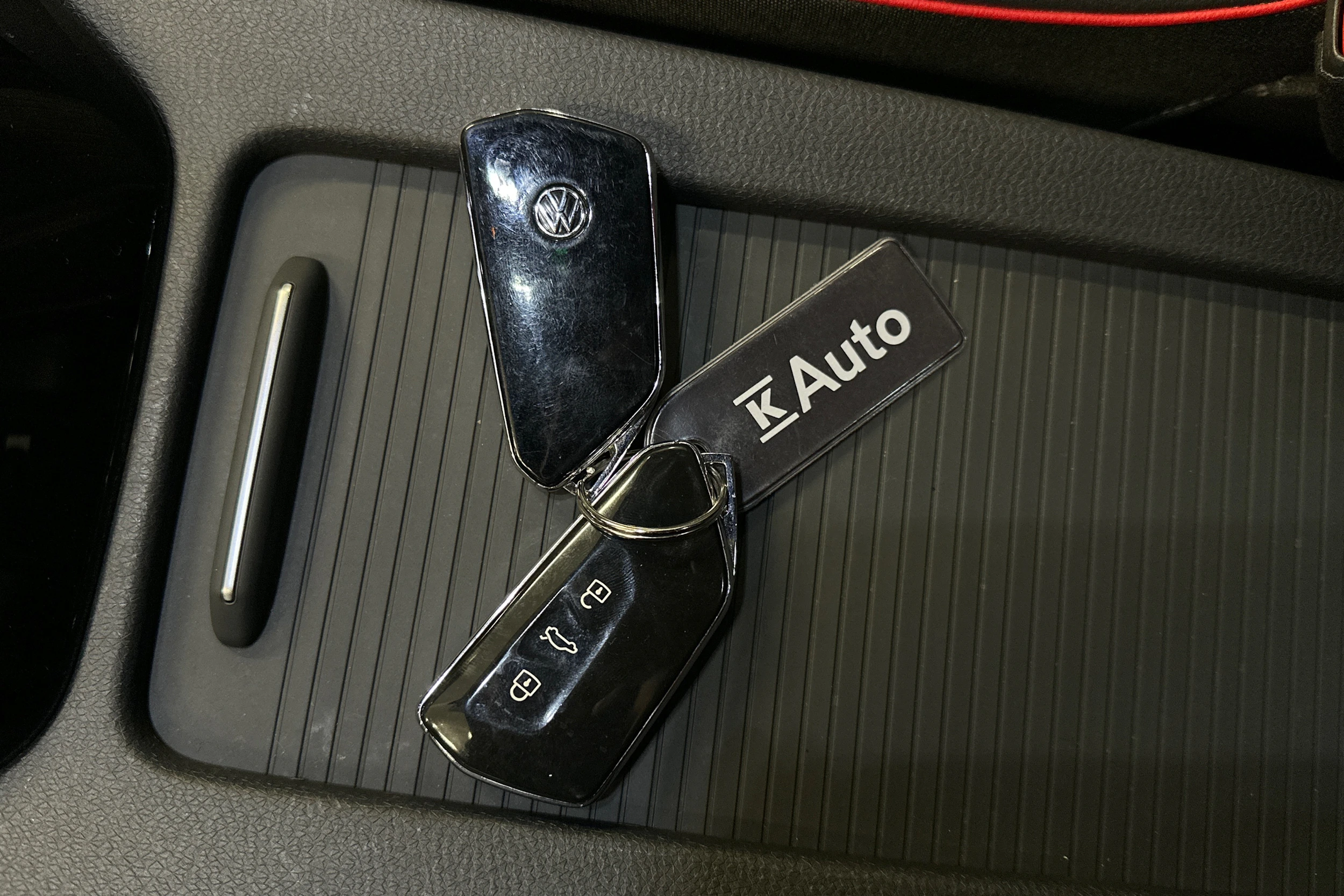 musta Volkswagen ID.5 2023 kuva 37.