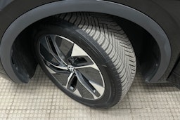 musta Volkswagen ID.5 2023 kuva 13.