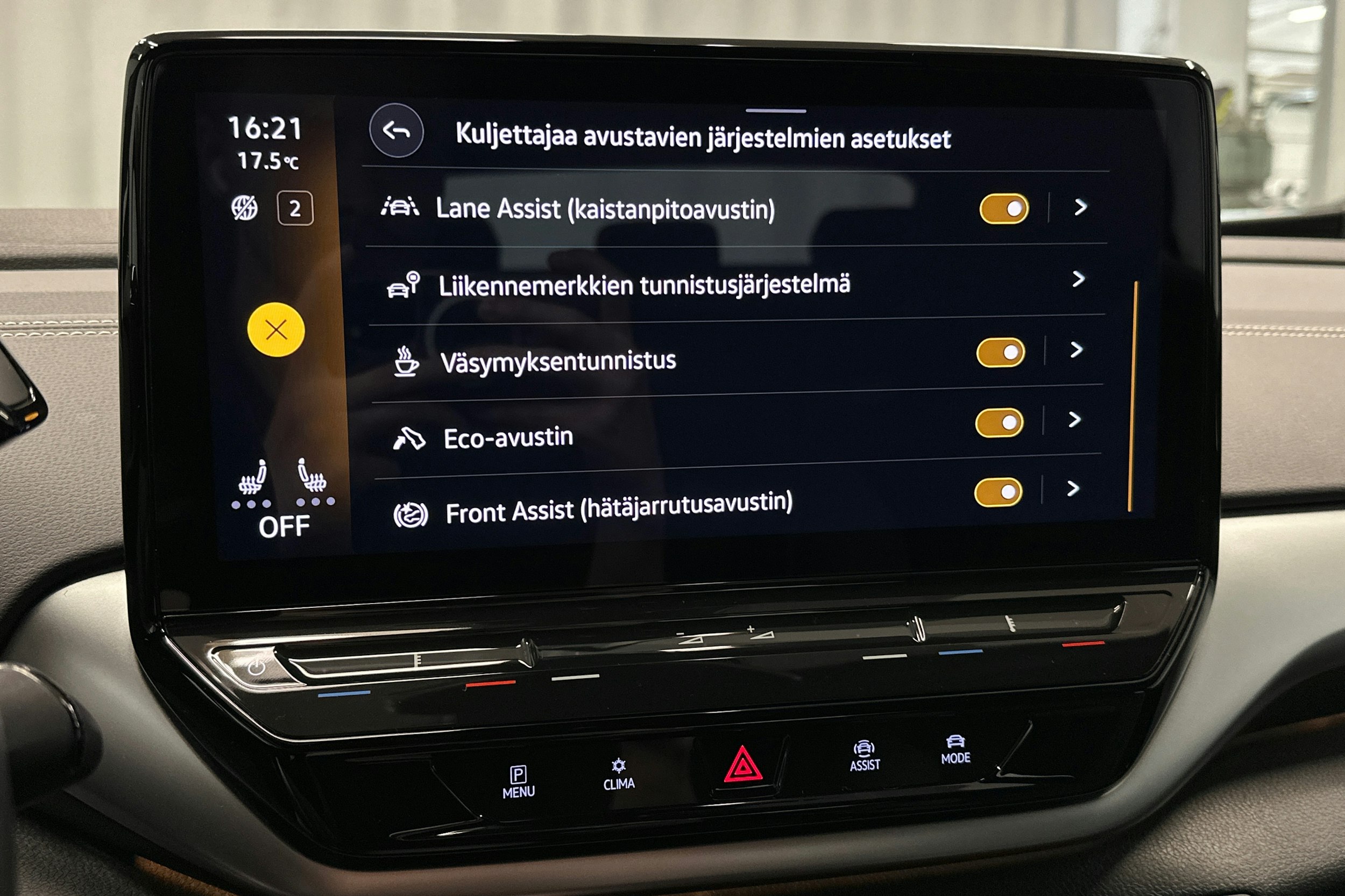 musta Volkswagen ID.5 2023 kuva 26.
