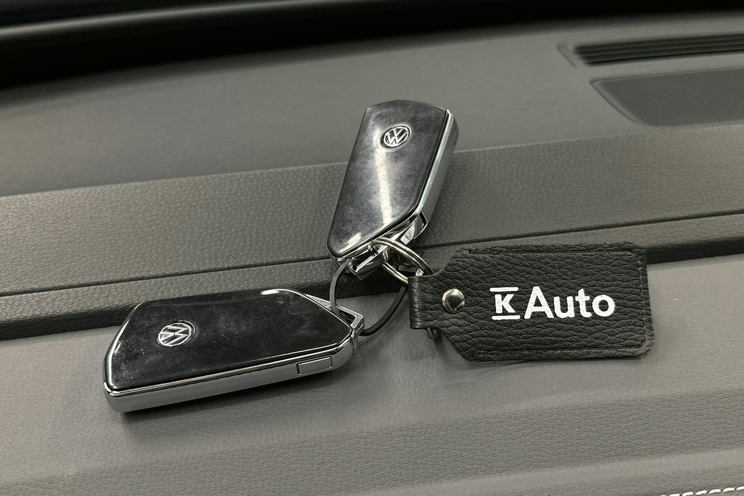 musta Volkswagen ID.5 2023 kuva 29.