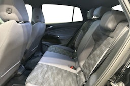 musta Volkswagen ID.5 2023 kuva 10.