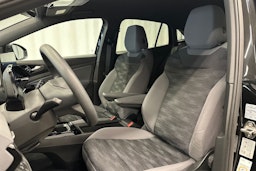musta Volkswagen ID.5 2023 kuva 24.