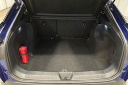 sininen Volkswagen ID.5 2023 kuva 14.