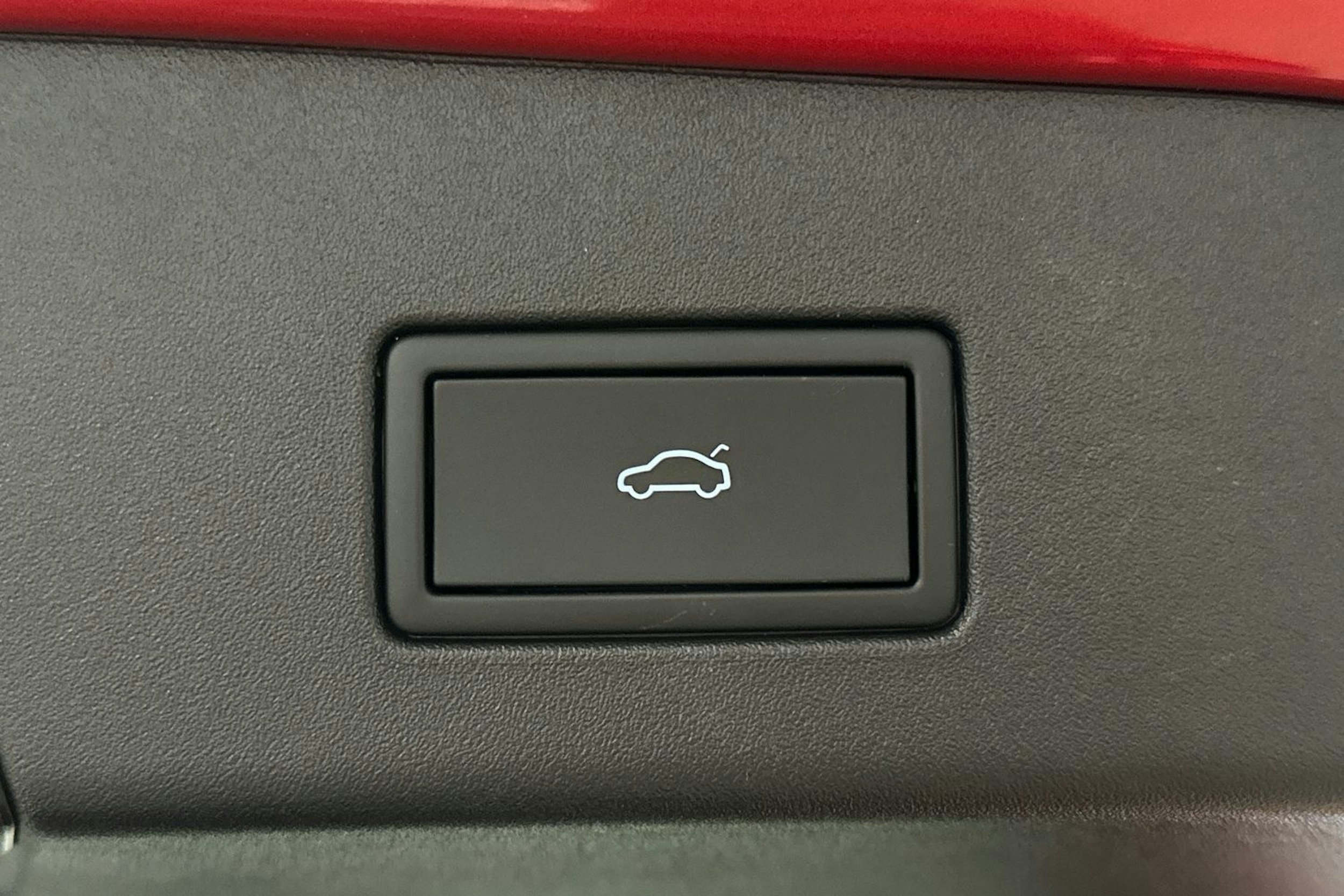 punainen Volkswagen ID.5 2024 kuva 19.