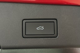 punainen Volkswagen ID.5 2024 kuva 19.