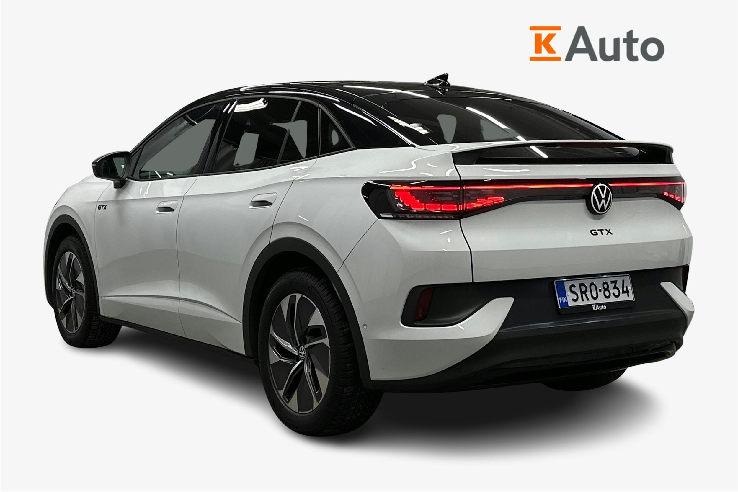 valkoinen Volkswagen ID.5 2024 kuva 2.