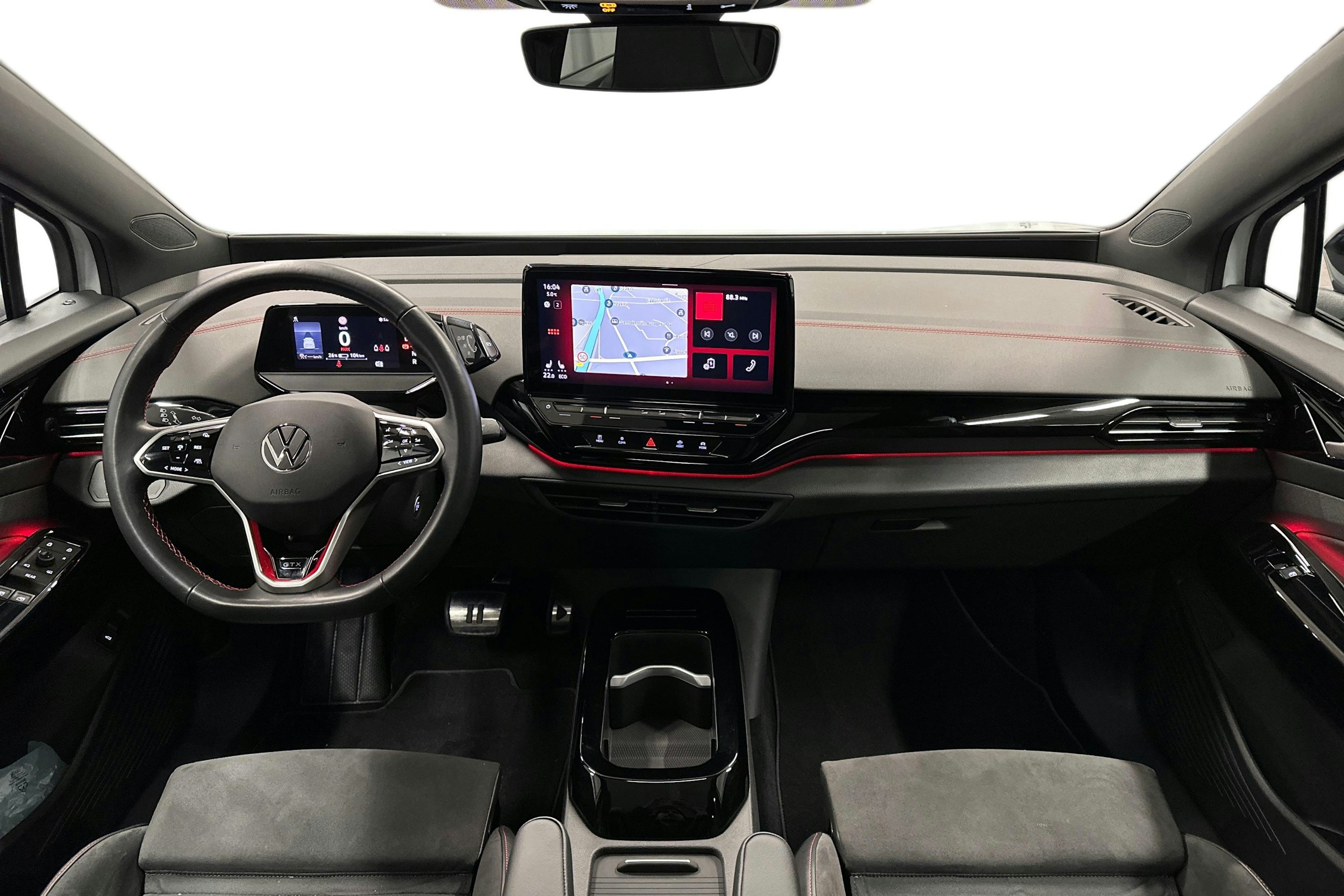 valkoinen Volkswagen ID.5 2024 kuva 9.