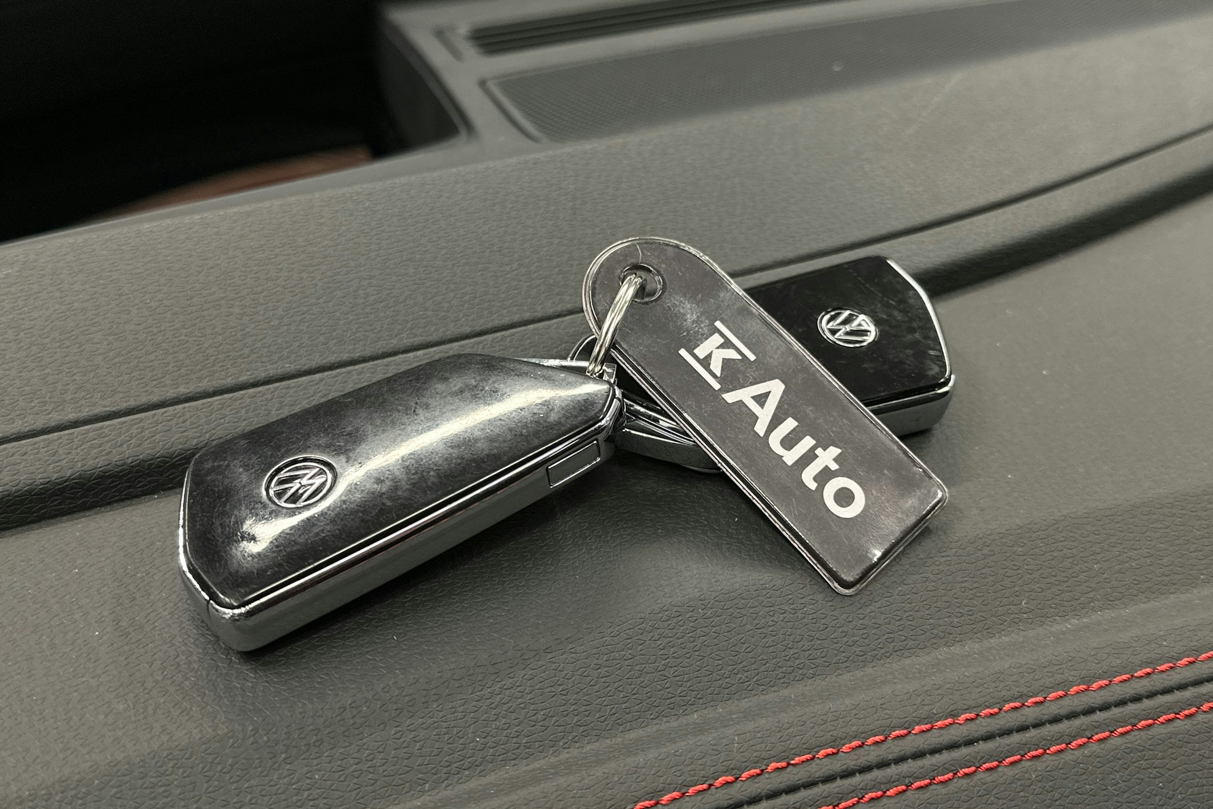 valkoinen Volkswagen ID.5 2024 kuva 34.