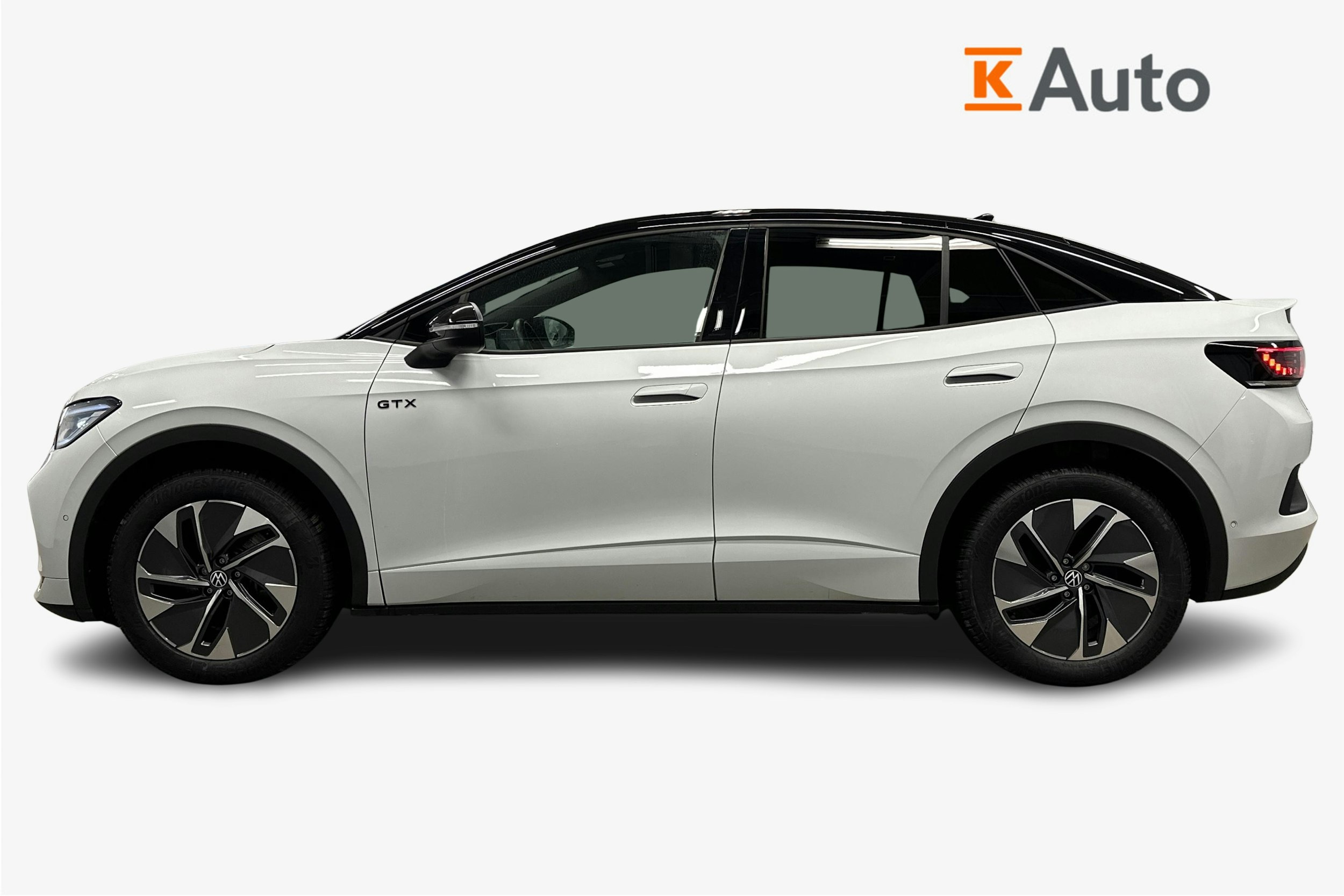 valkoinen Volkswagen ID.5 2024 kuva 6.