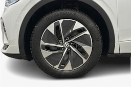 valkoinen Volkswagen ID.5 2024 kuva 11.