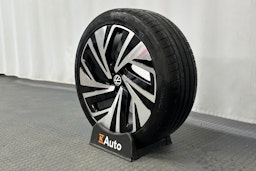 valkoinen Volkswagen ID.5 2024 kuva 13.