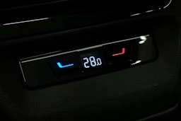 valkoinen Volkswagen ID.5 2024 kuva 17.