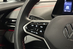 valkoinen Volkswagen ID.5 2024 kuva 22.